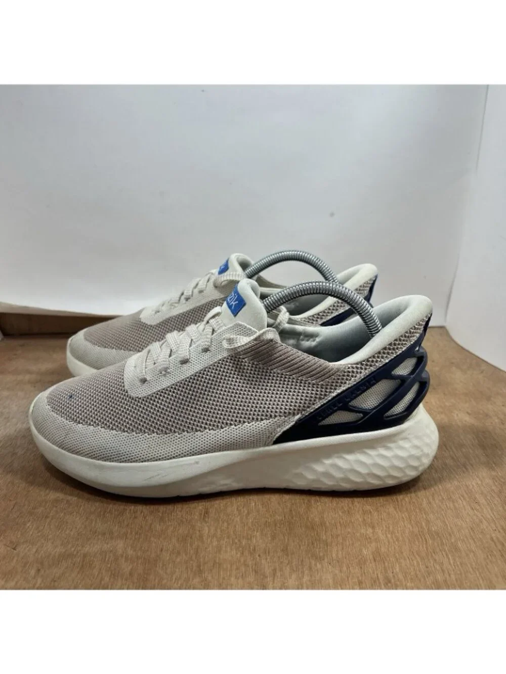 Kizik Athens Women Size 9.5 Handsfree Slip On Shoes Sneakers